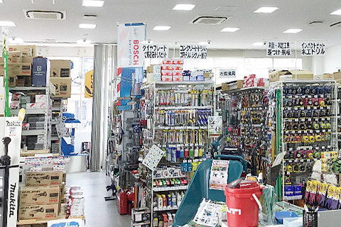 カイノス西尾店 内観